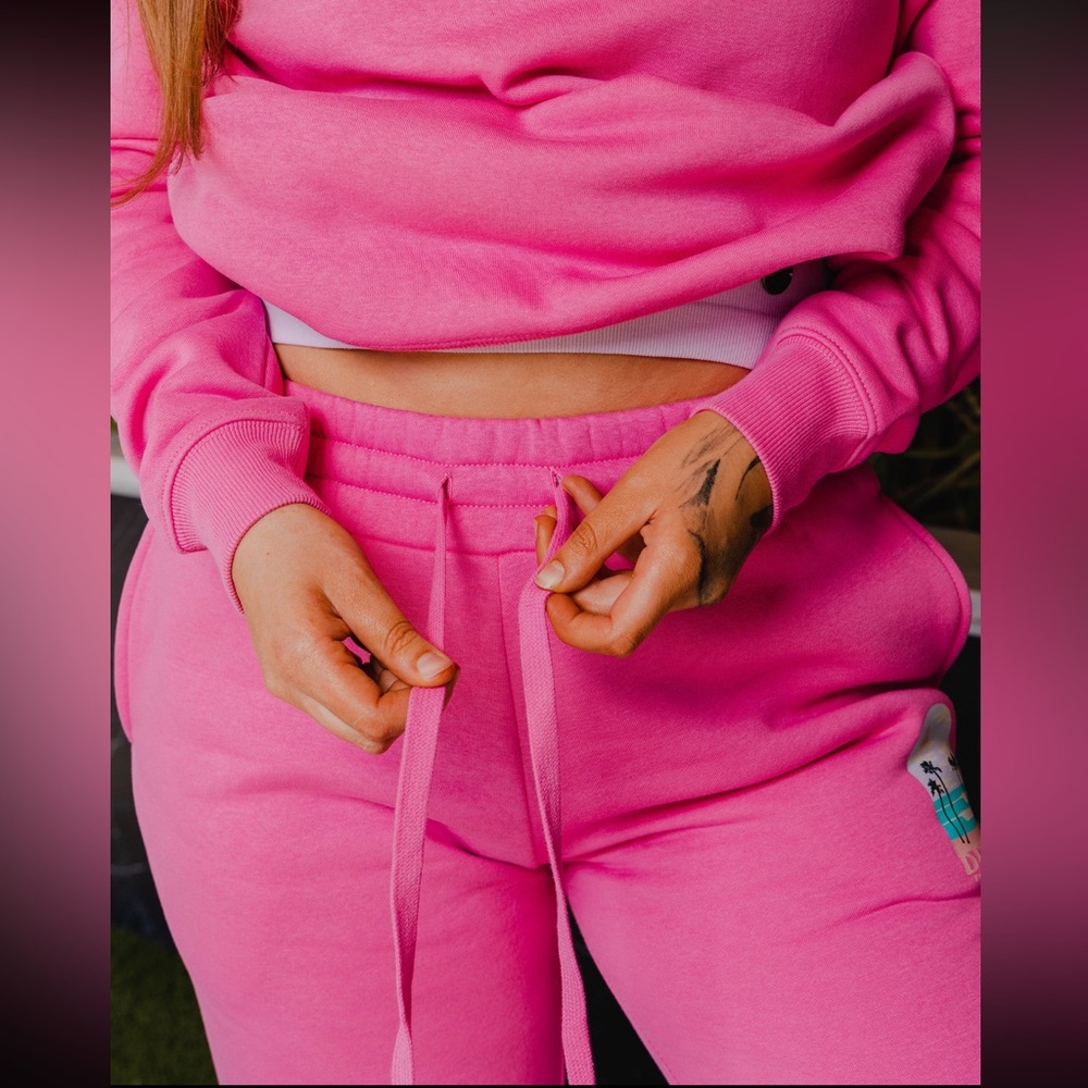 Dixxon Flannel Company Pink Sweatsuit - Picture 2 of 11